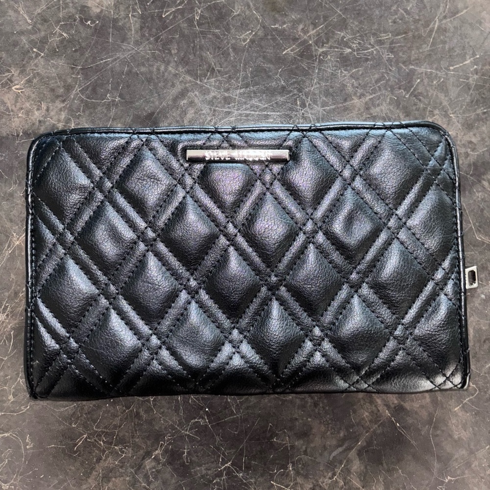 5x10 Steve Madden clutch​